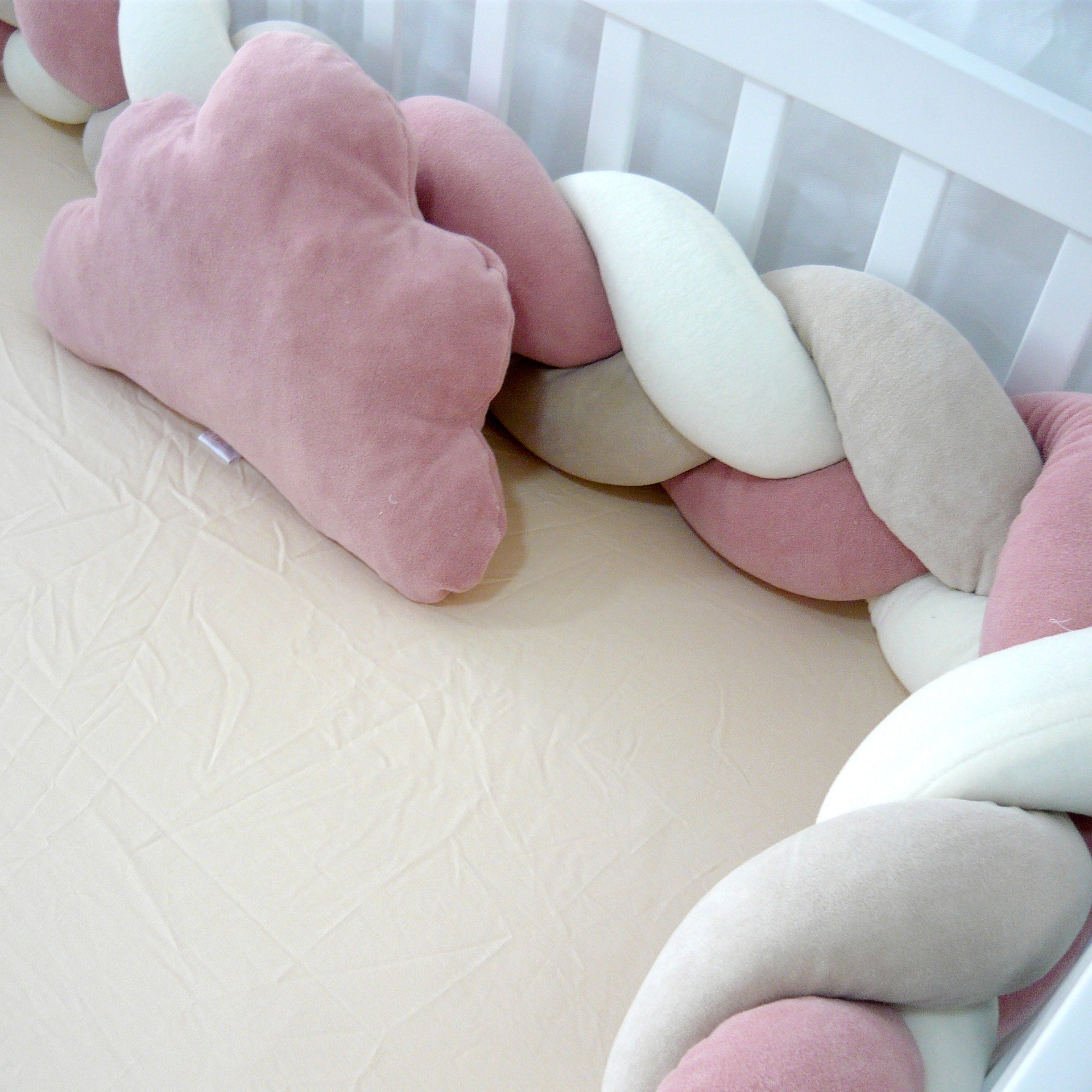 ELMALELLA
- Bella Braided Bedding Set Rouge
