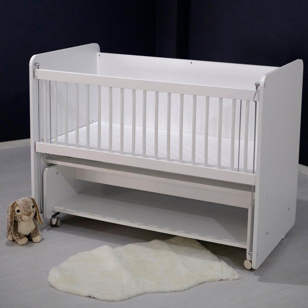 White Rocking Mother Side Crib & Wheels & Drawer 120 X60